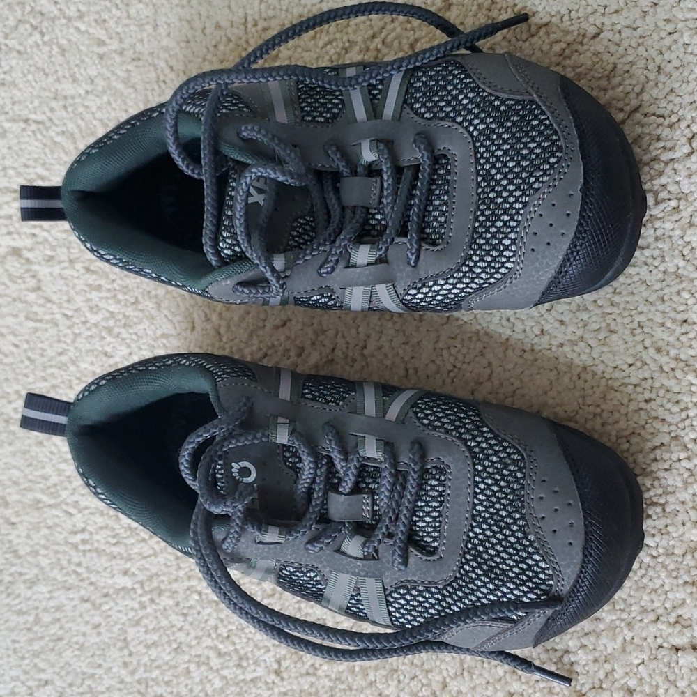 Xero women's Terra Flex hiking shoes sz 6.5 (37)